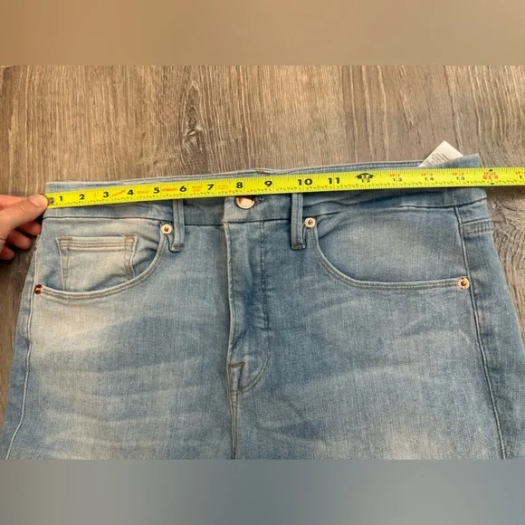 Good American Good Legs Split Hem Skinny Jeans Light Wash Size 12/31 - Picture 9 of 12